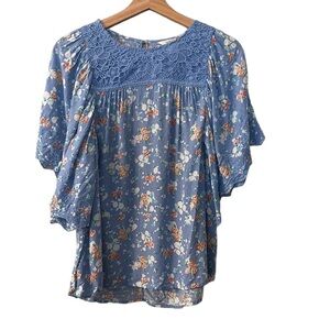 Mathilda Jane “Be Here Now” Top. Sz S. Periwinkle Floral. Lace & Eyelet